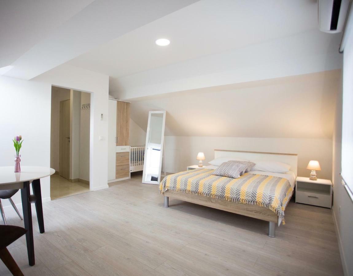 Apartment Bilo Омиш Экстерьер фото